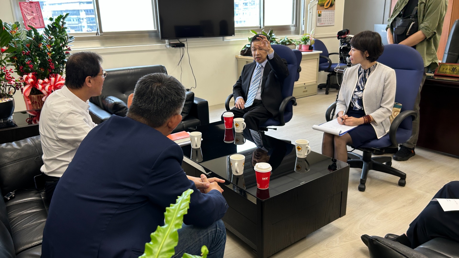 濤濤國際總經理林濤與濤濤總監甘絜瑩與北農董事長與總經理進行「課前專訪」,深入了解高層對團隊的觀察與期望。